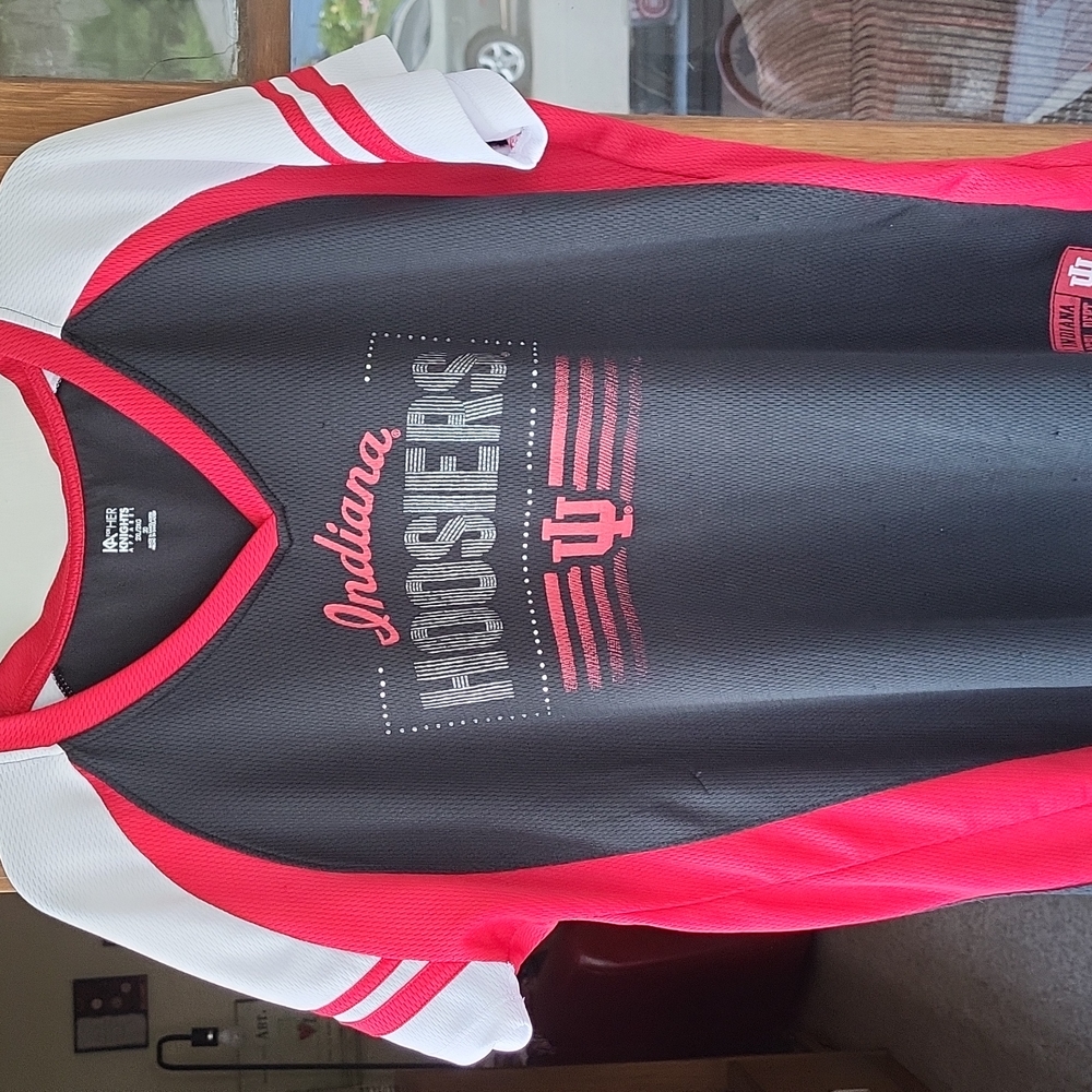 Knight Apparel for her....GO IU ....FIGHT FIGHT FIGHT......2XL
